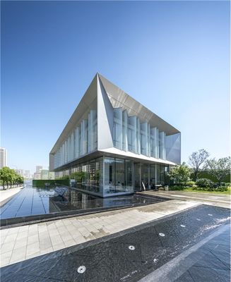 Các đồ thủy tinh nhôm thủy tinh tùy chỉnh cho thiết kế độc đáo của bạn