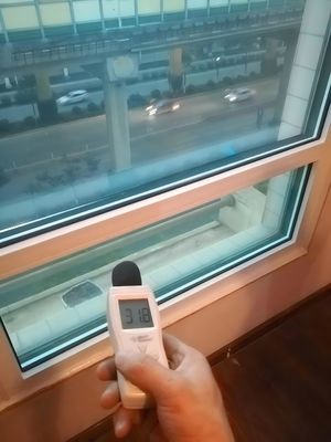 Khép kín tuyệt vời kính cách nhiệt âm thanh với khả năng chống cháy cao và hiệu quả năng lượng cao hơn